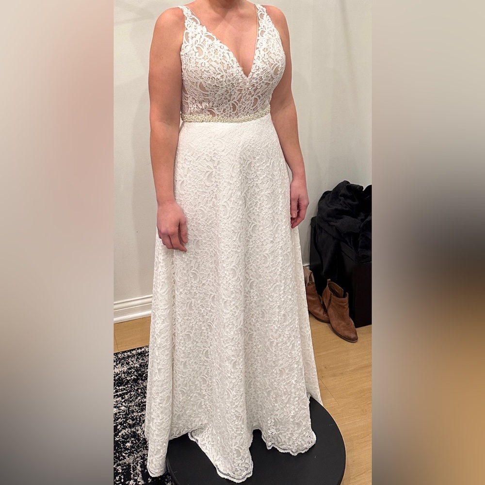 Mikaella Lace Wedding Dress